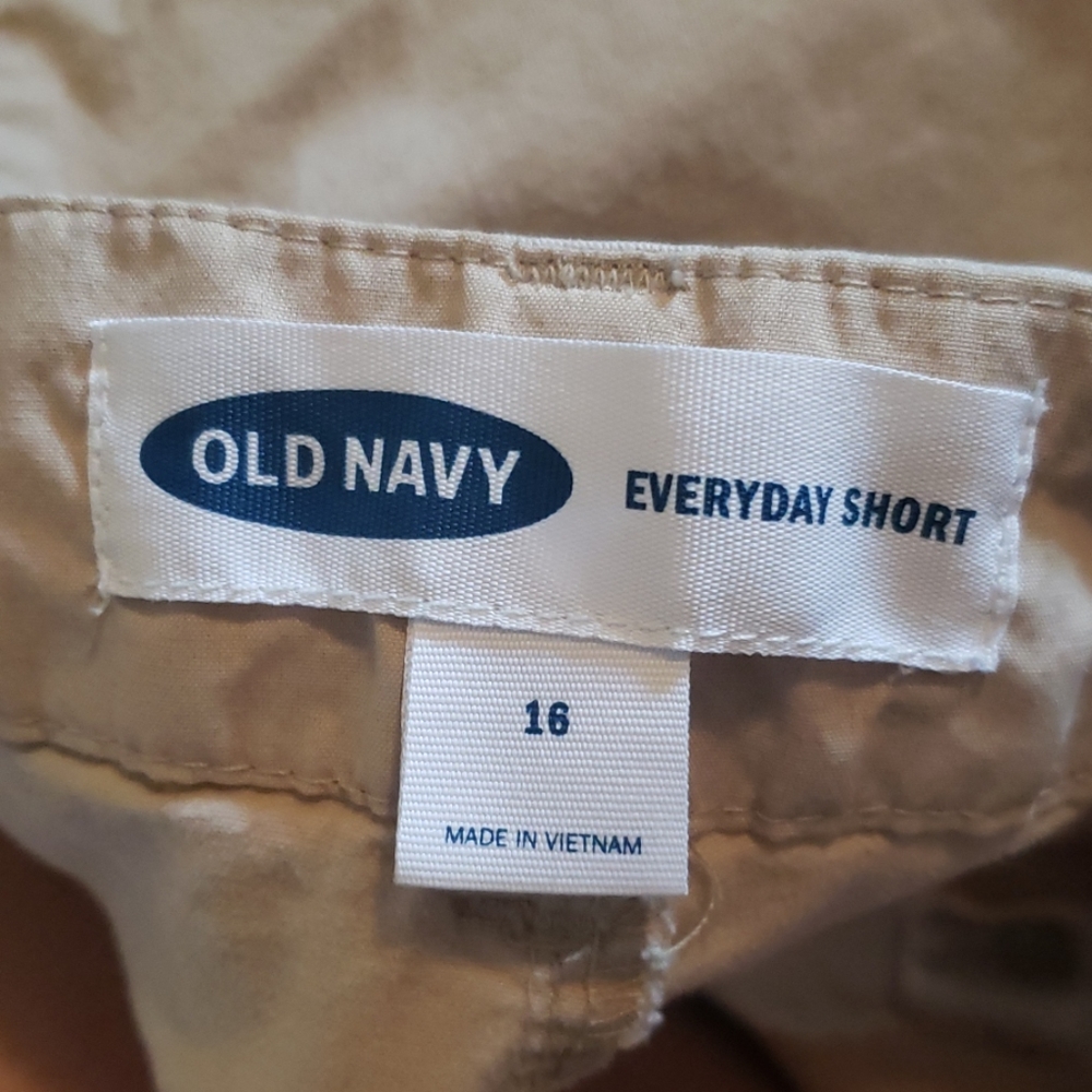 Shorts - Picture 3 of 3